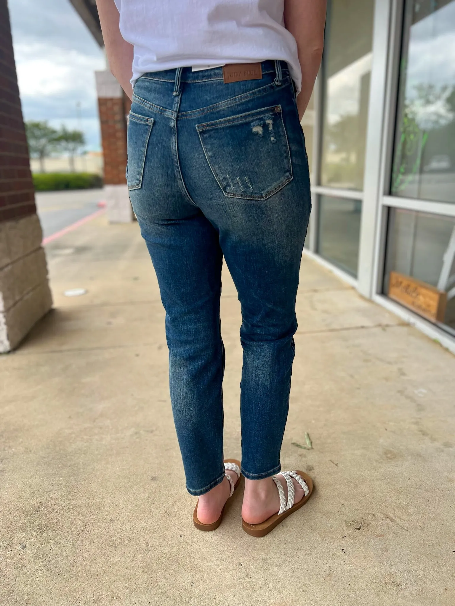 Judy Blue Dark HW Slim Jeans with Tummy Control