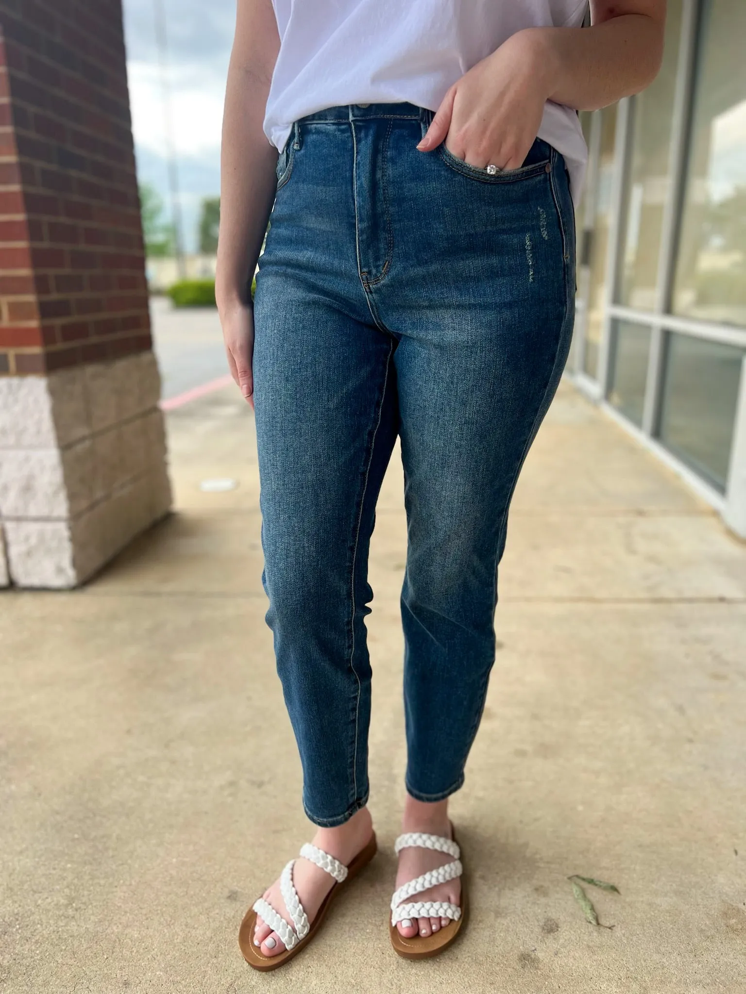 Judy Blue Dark HW Slim Jeans with Tummy Control